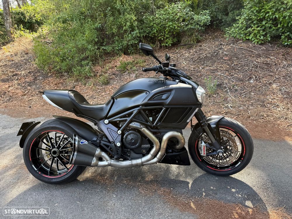 Ducati Diavel 1200 Darck - 2