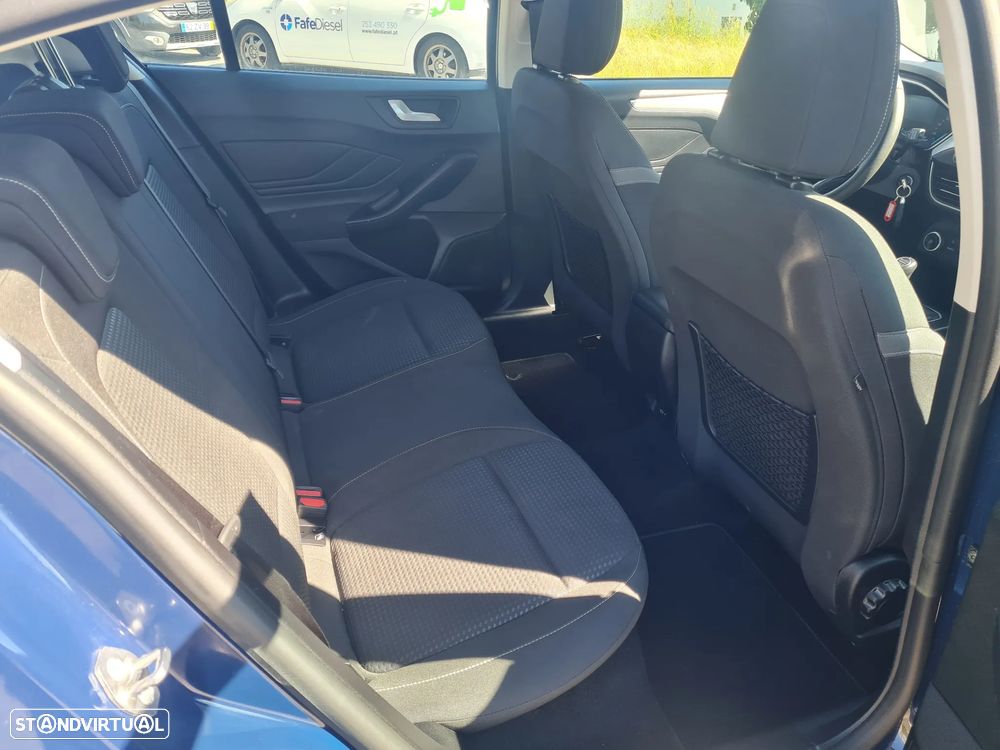 Ford Focus 1.5 TDCi EcoBlue Business - 9