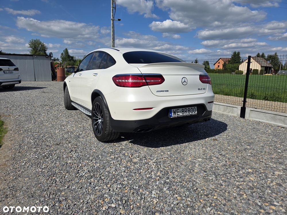 Mercedes-Benz GLC - 21