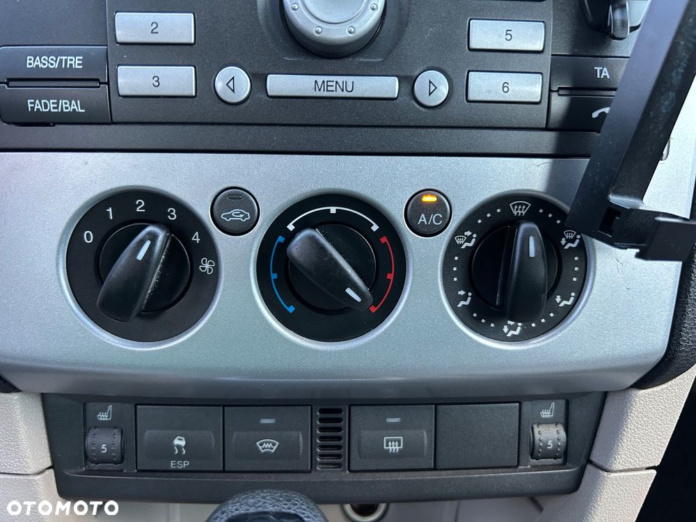 Ford Focus 1.6 Gold X - 18