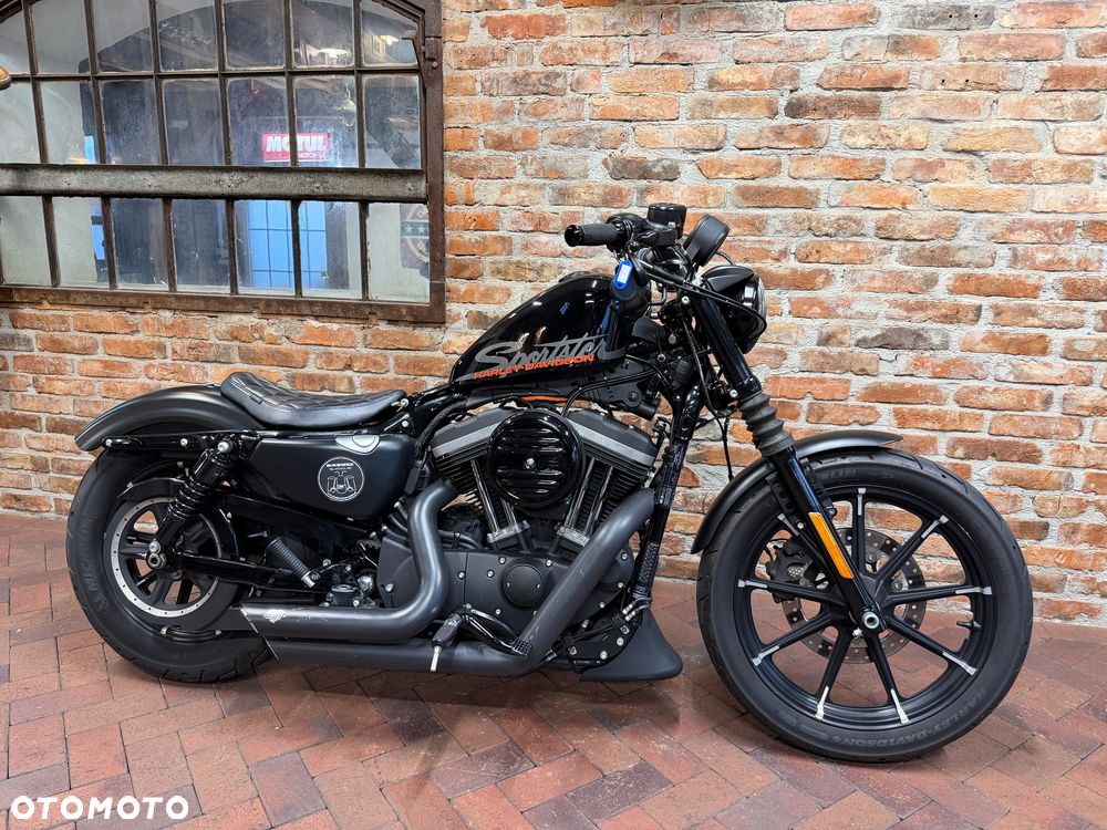 Harley-Davidson Sportster - 1