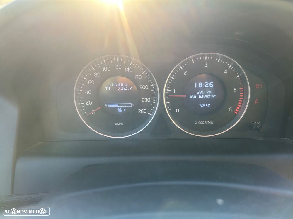Volvo XC 60 2.0 D3 Drive Summum - 8