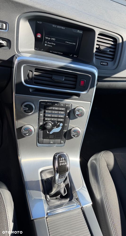 Volvo V60 D4 Drive-E Momentum - 13