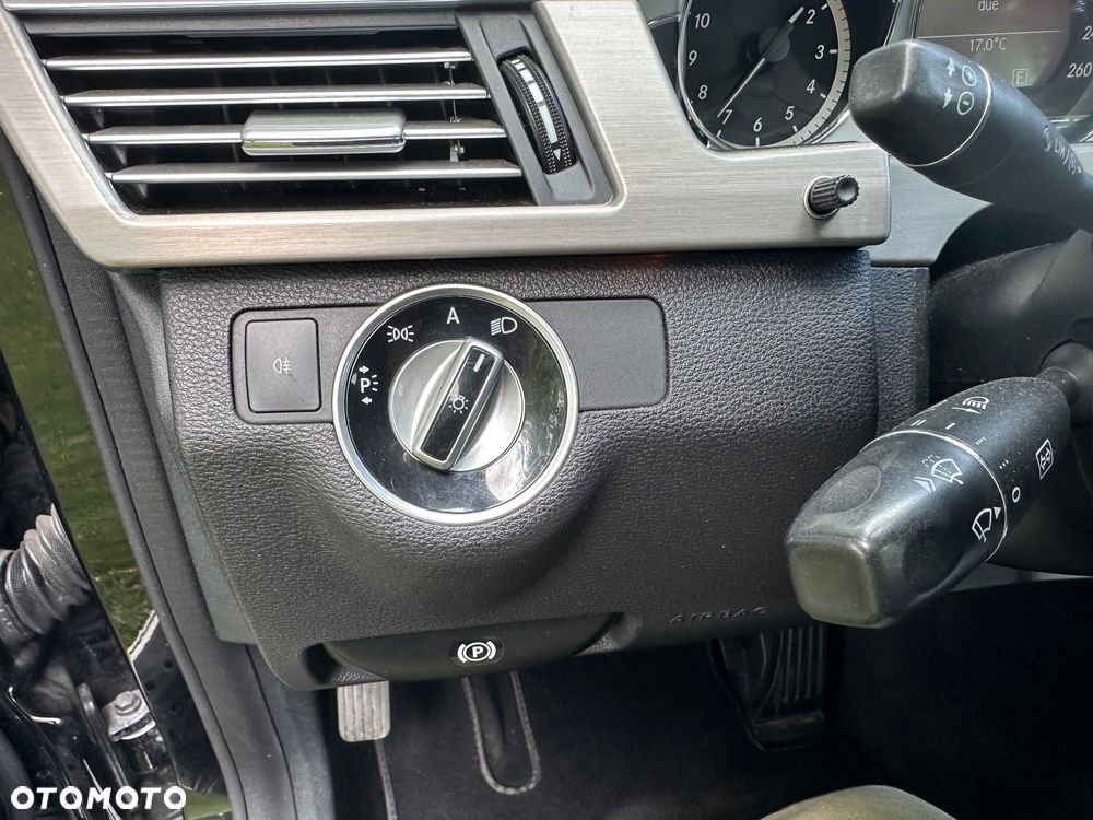 Mercedes-Benz Klasa E 250 CDI DPF BlueEFFICIENCY Automatik Avantgarde - 20