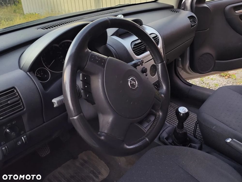Opel Corsa 1.7 DI Start - 14