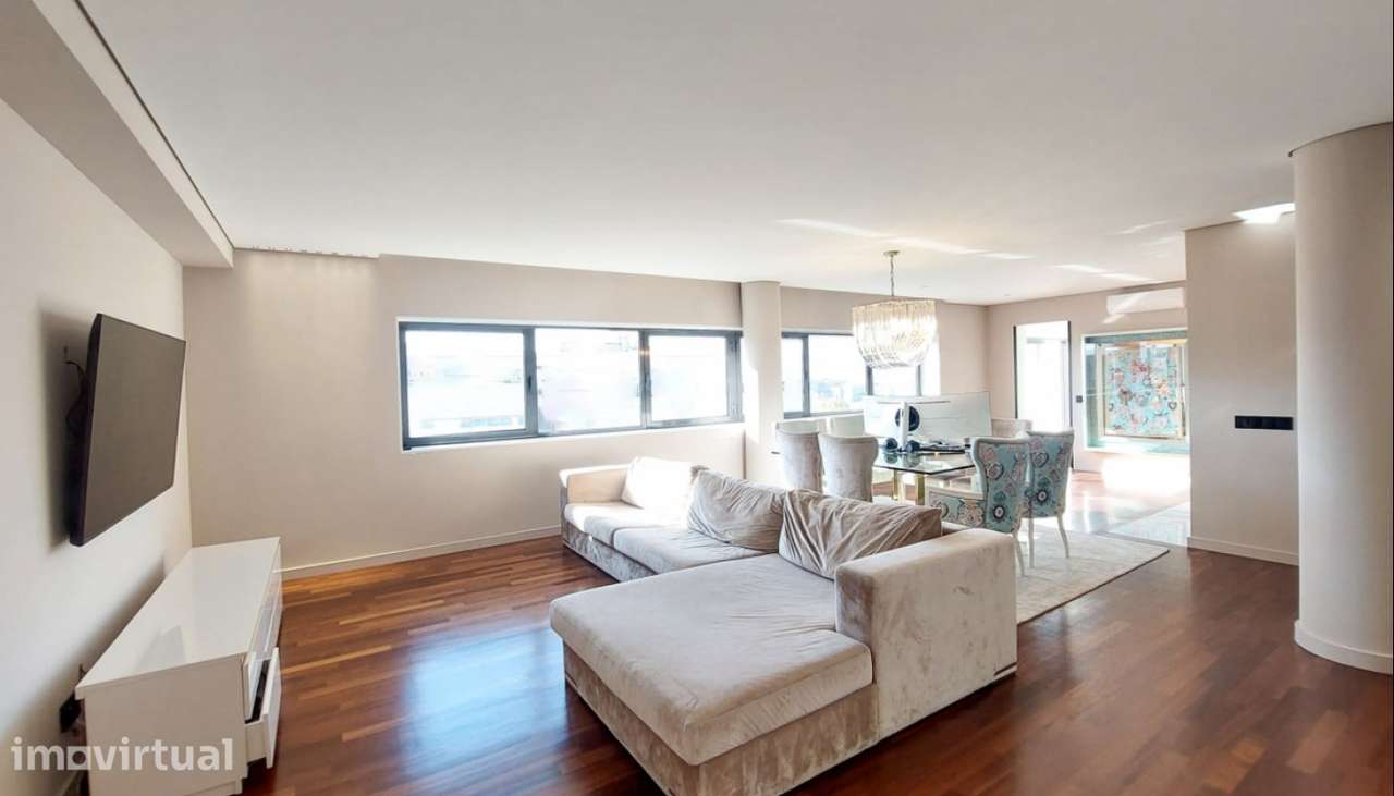 Venda de fabuloso Apartamento T3 no centro da cidade de Vila do Conde - Grande imagem: 2/19