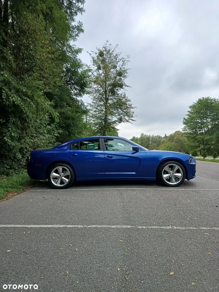 Dodge Charger - 7