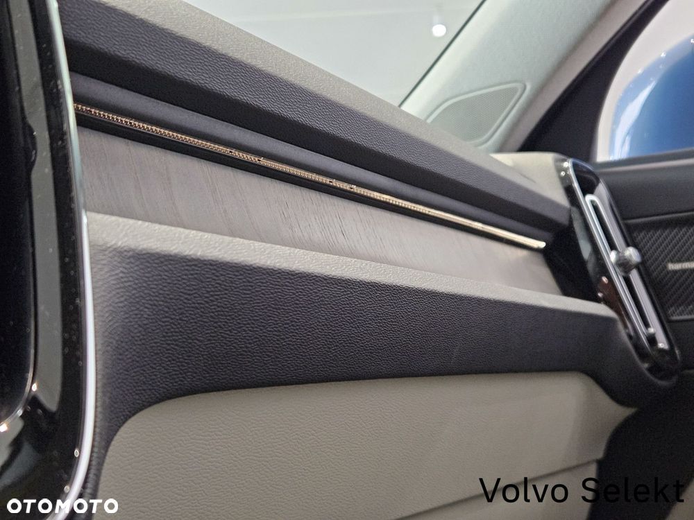 Volvo XC 40 - 32
