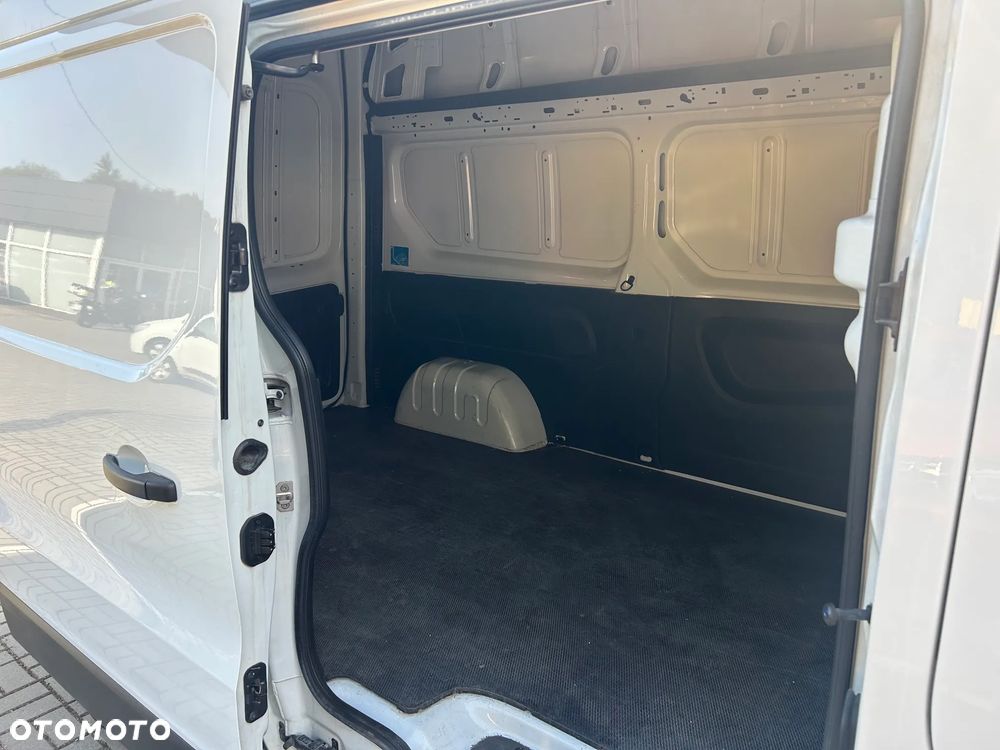 Renault TRAFIC Furgon EXTRA L2H2 HD 2.0 Energy dCi 150Euro6 - 14