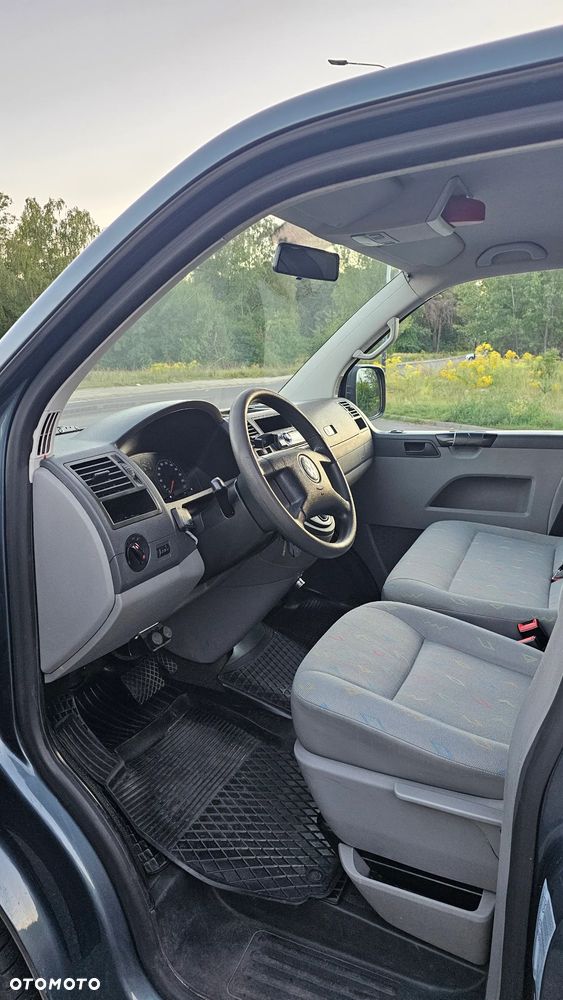 Volkswagen Transporter T5 - 10