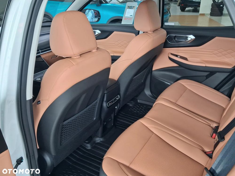 BAIC 7 1.5T Luxury DCT - 23
