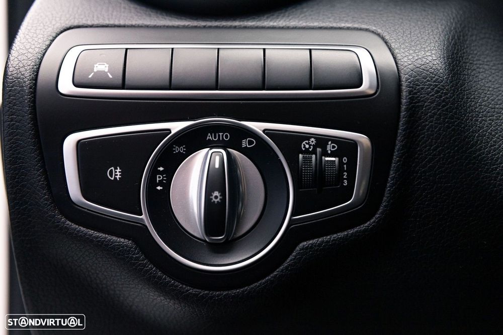 Mercedes-Benz C 220 d Station 9G-TRONIC AMG Line - 24