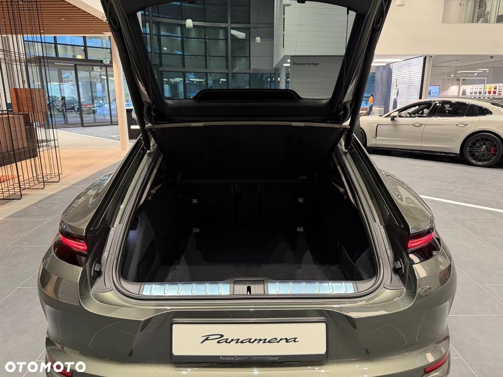 Porsche Panamera - 27