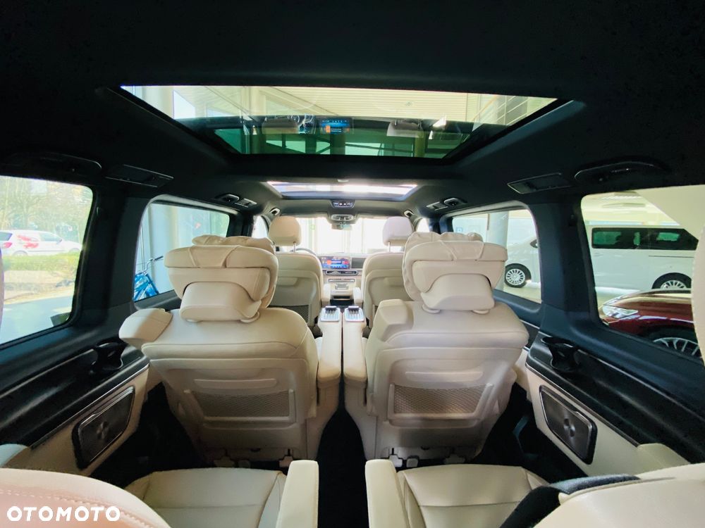 Mercedes-Benz Klasa V - 16