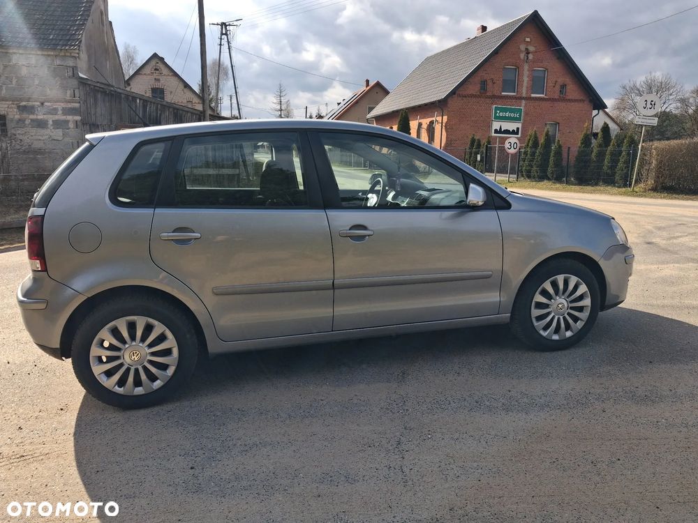 Volkswagen Polo 1.4 16V Trendline - 6