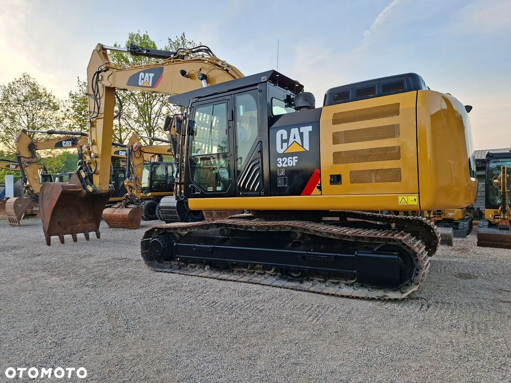 Caterpillar CAT 326 FL - 4