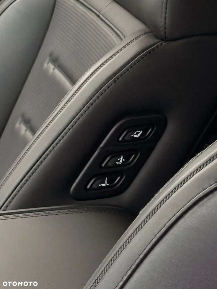 Hyundai Santa Fe 1.6 T-GDI HEV Calligraphy 4WD 6os - 30
