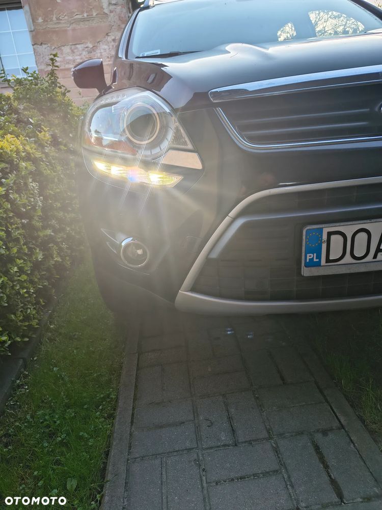 Ford Kuga 2.0 TDCi 2x4 Titanium - 8
