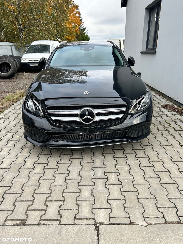 Mercedes-Benz Klasa E 200 9G-TRONIC - 3