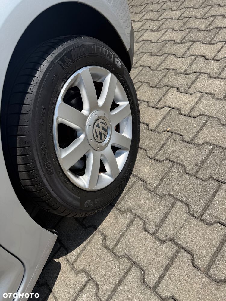 Volkswagen Touran 1.9 TDI DPF Blue Motion Trendline - 4