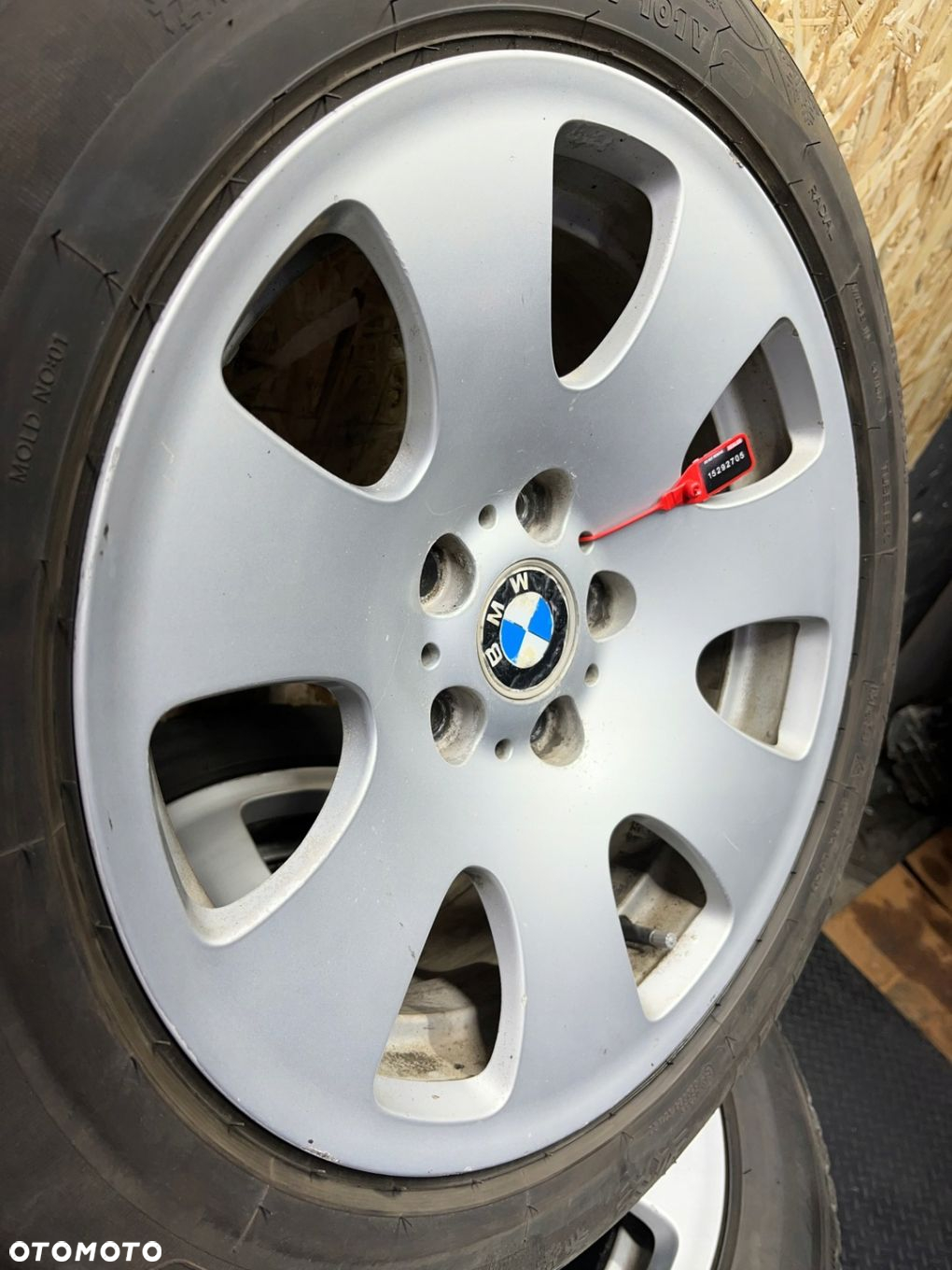 KOŁA FELGI ALUMINIOWE BMW E60 E61 6765144 STYLING 165 8Jx17 IS24 - 2
