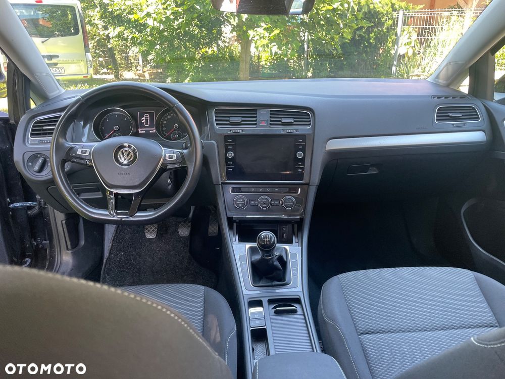 Volkswagen Golf 1.6 TDI (BlueMotion Technology) Comfortline - 17