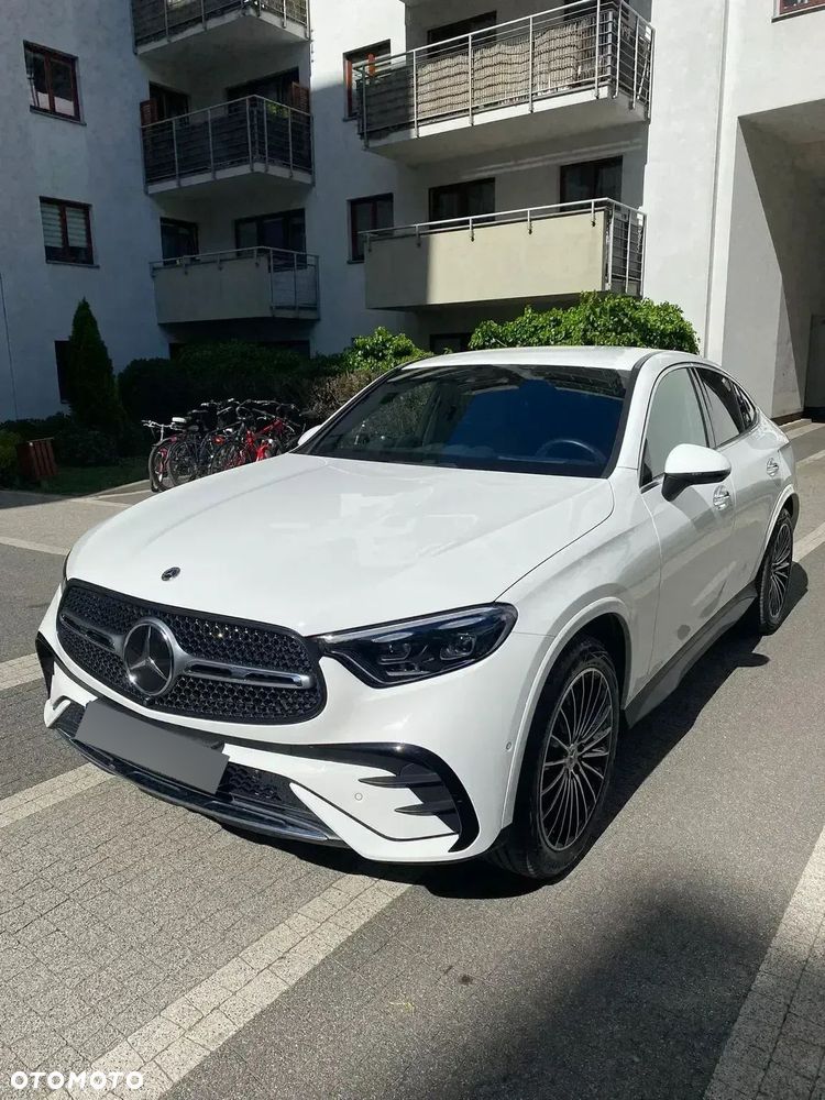 Mercedes-Benz GLC 300 4Matic 9G-TRONIC AMG Line Advanced - 1