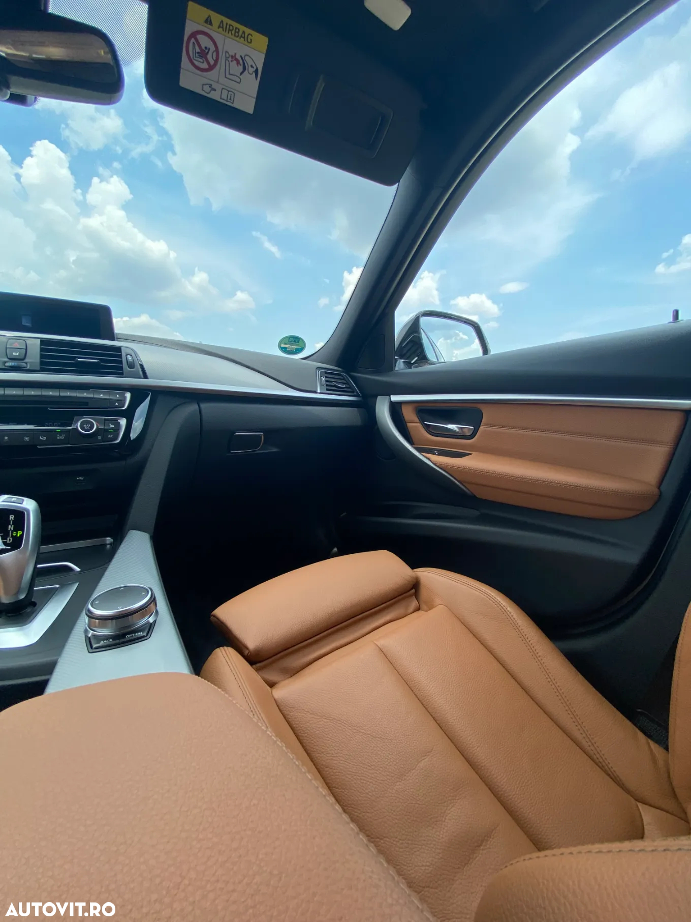 BMW Seria 3 318i Touring Aut. M Sport - 16