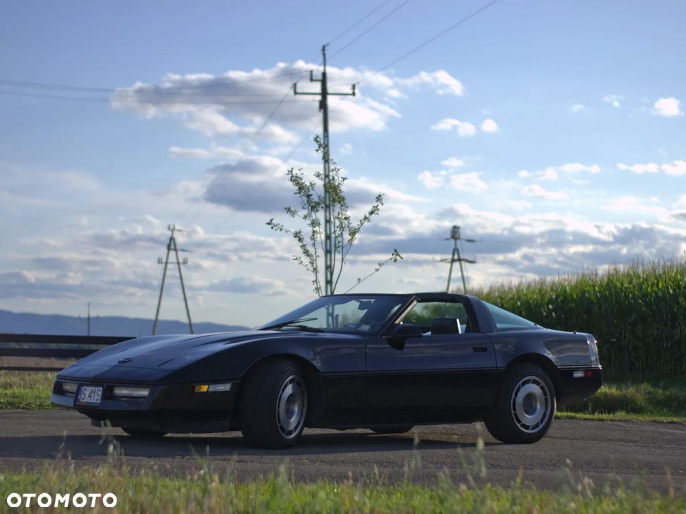Chevrolet Corvette - 1