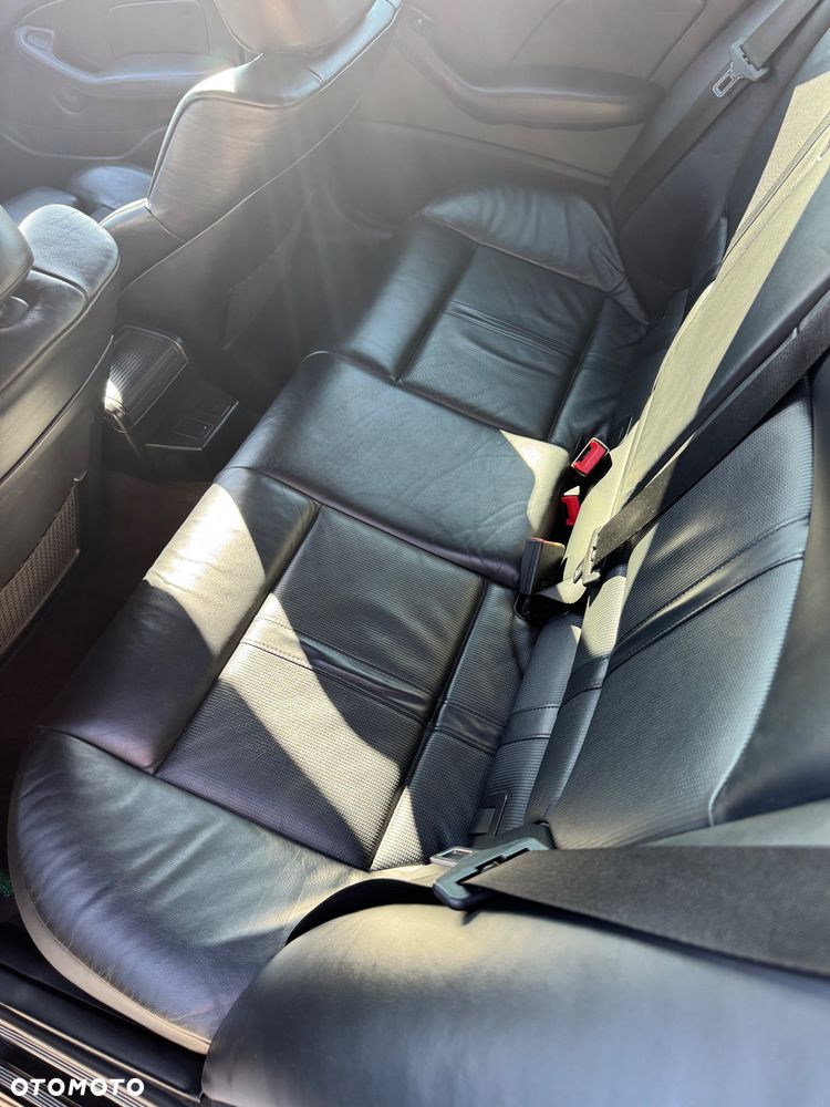 BMW Seria 3 330d Edition Sport - 27
