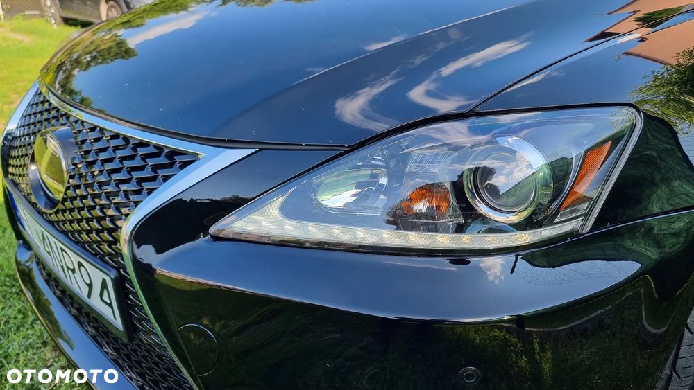 Lexus IS 250C Sport - 9