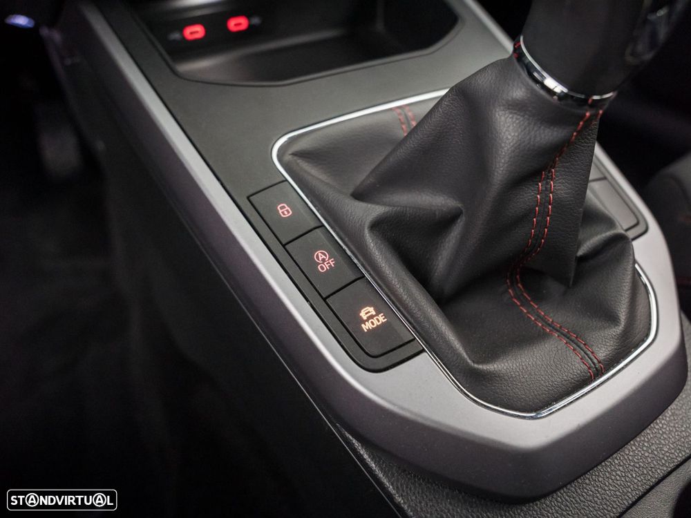 SEAT Arona 1.0 TSI FR - 24