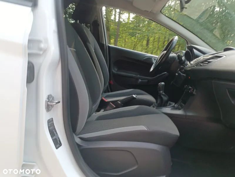 Ford Fiesta 1.25 Ambiente - 17