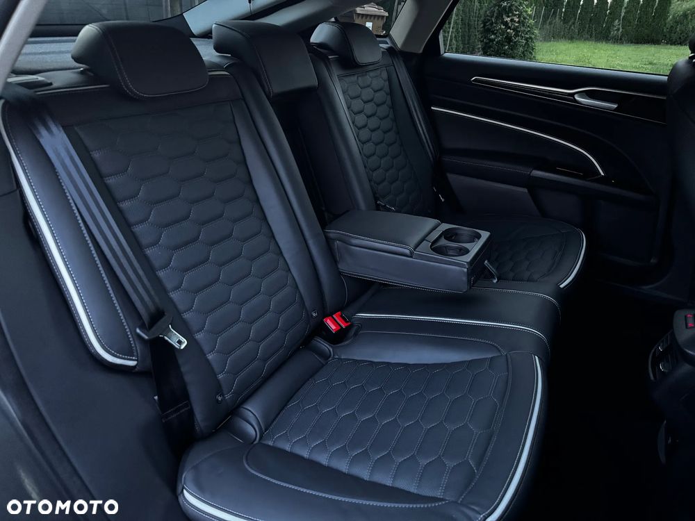 Ford Mondeo 2.0 EcoBlue Vignale - 23
