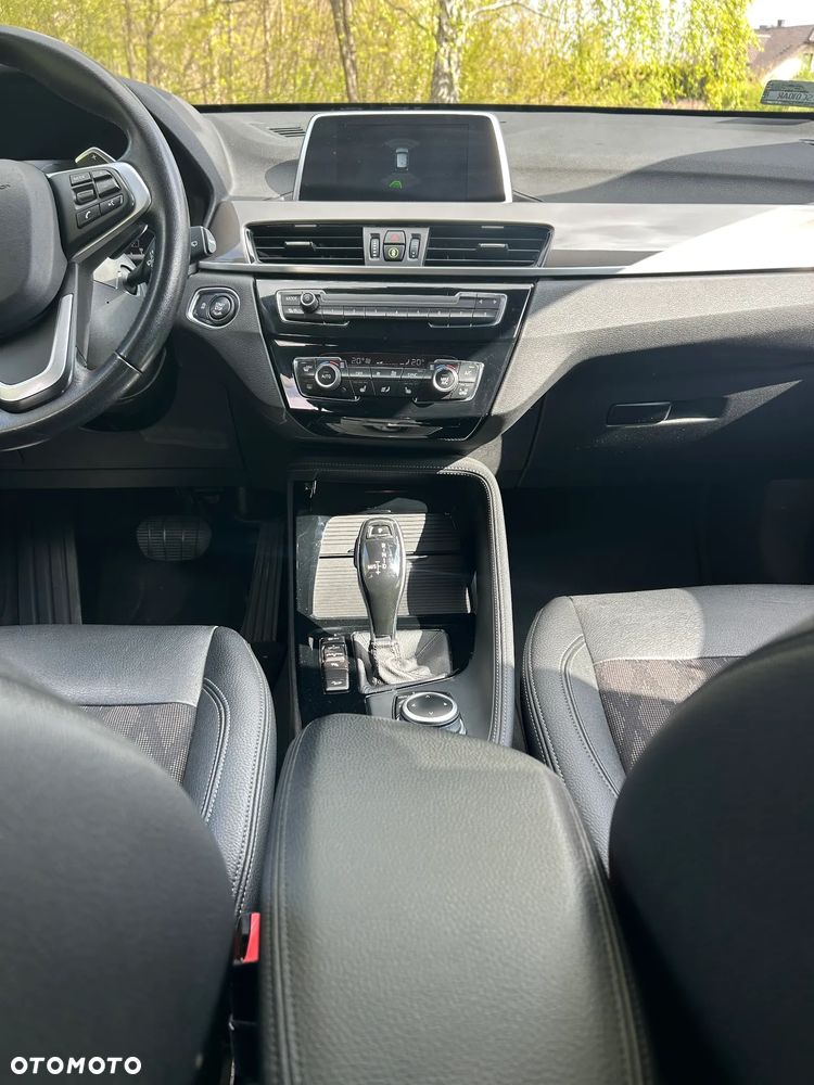 BMW X1 xDrive20d xLine - 13
