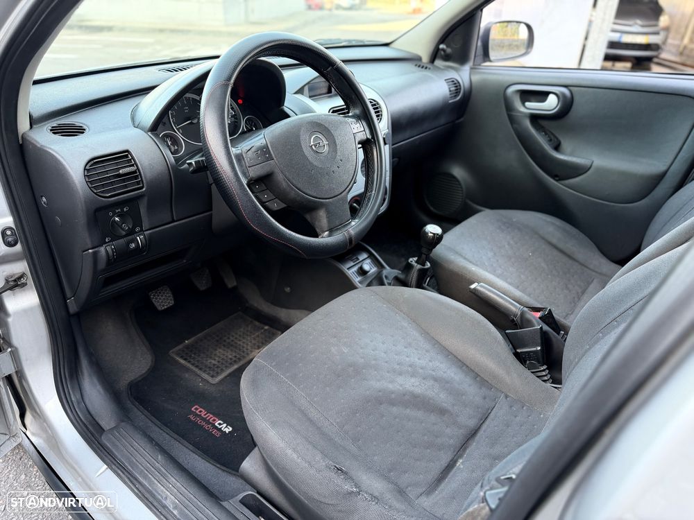 Opel Corsa 1.2 16V Enjoy - 10