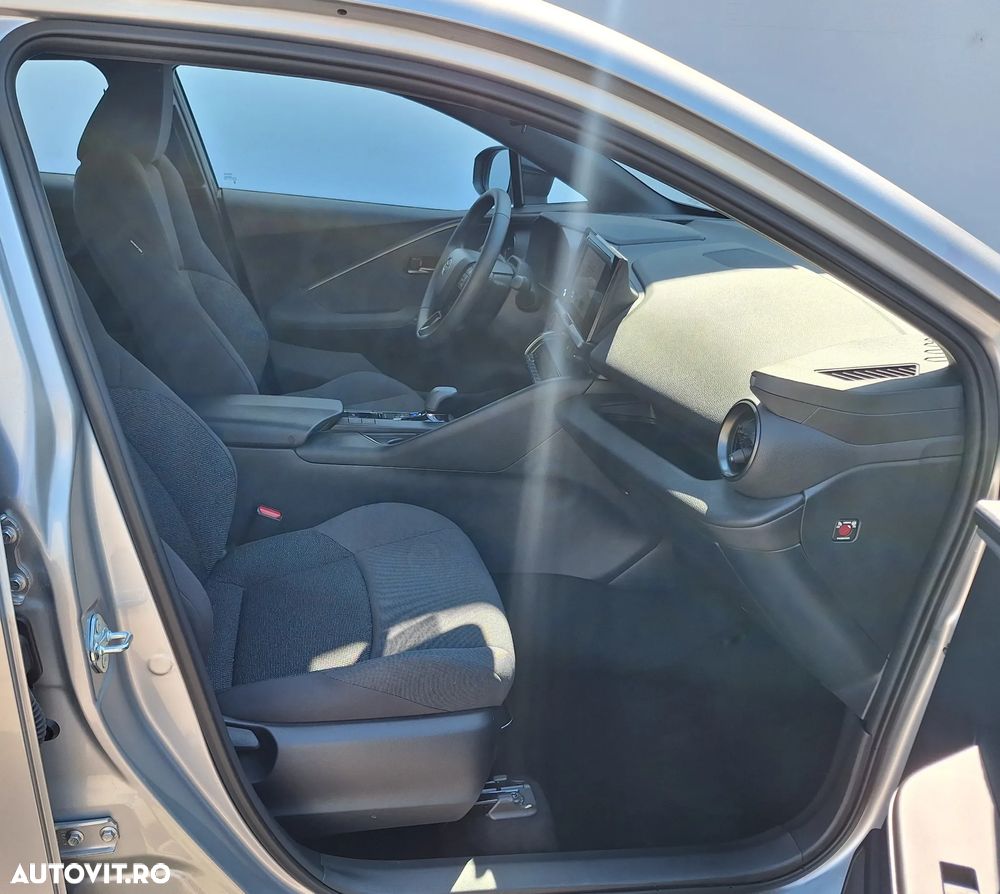 Toyota C-HR - 13