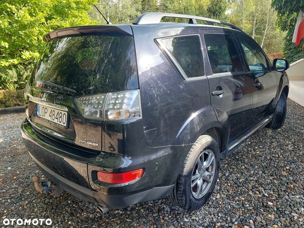 Mitsubishi Outlander - 3