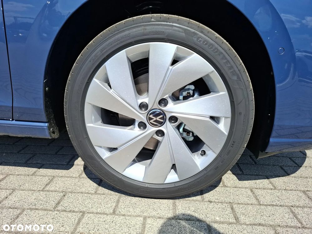 Volkswagen Golf - 12