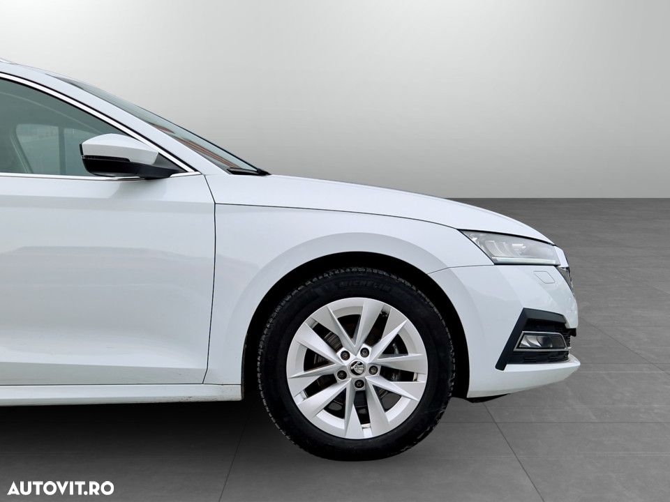 Skoda Octavia 2.0 TDI DSG Style - 11