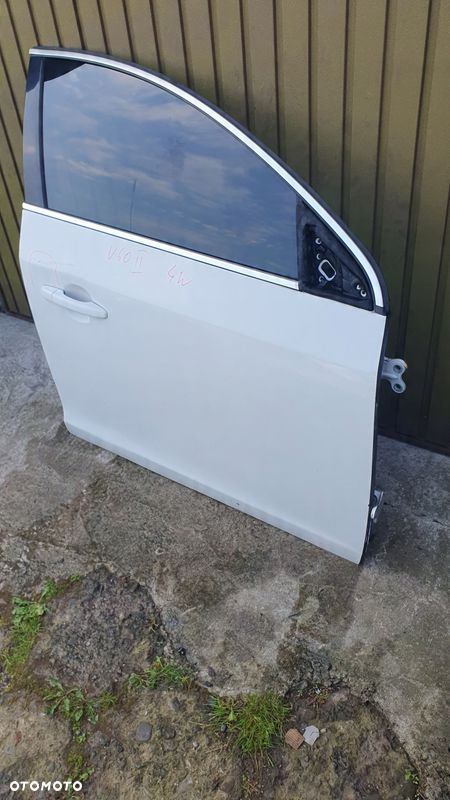 Volvo V60 kombi 10- drzwi prawe przednie przód $ - 3
