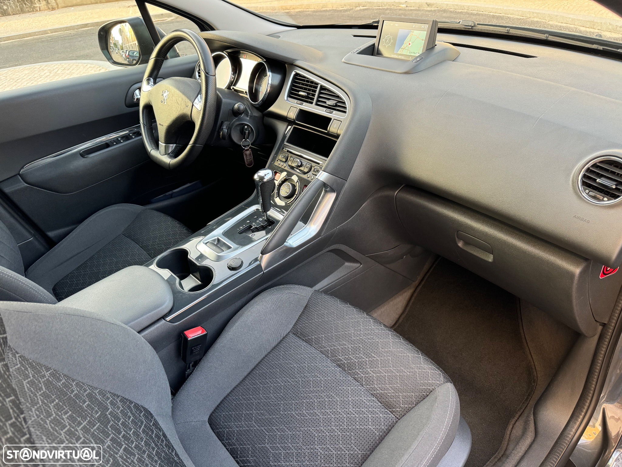 Peugeot 3008 - 31