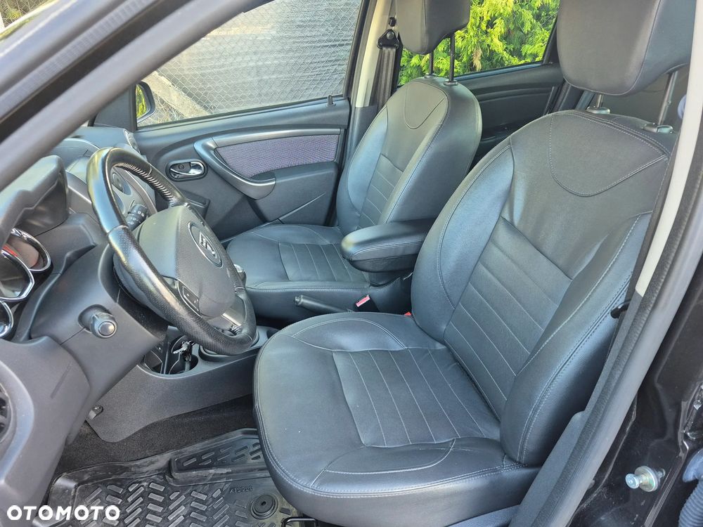 Dacia Duster 1.6 SCe Blackshadow S&S - 13
