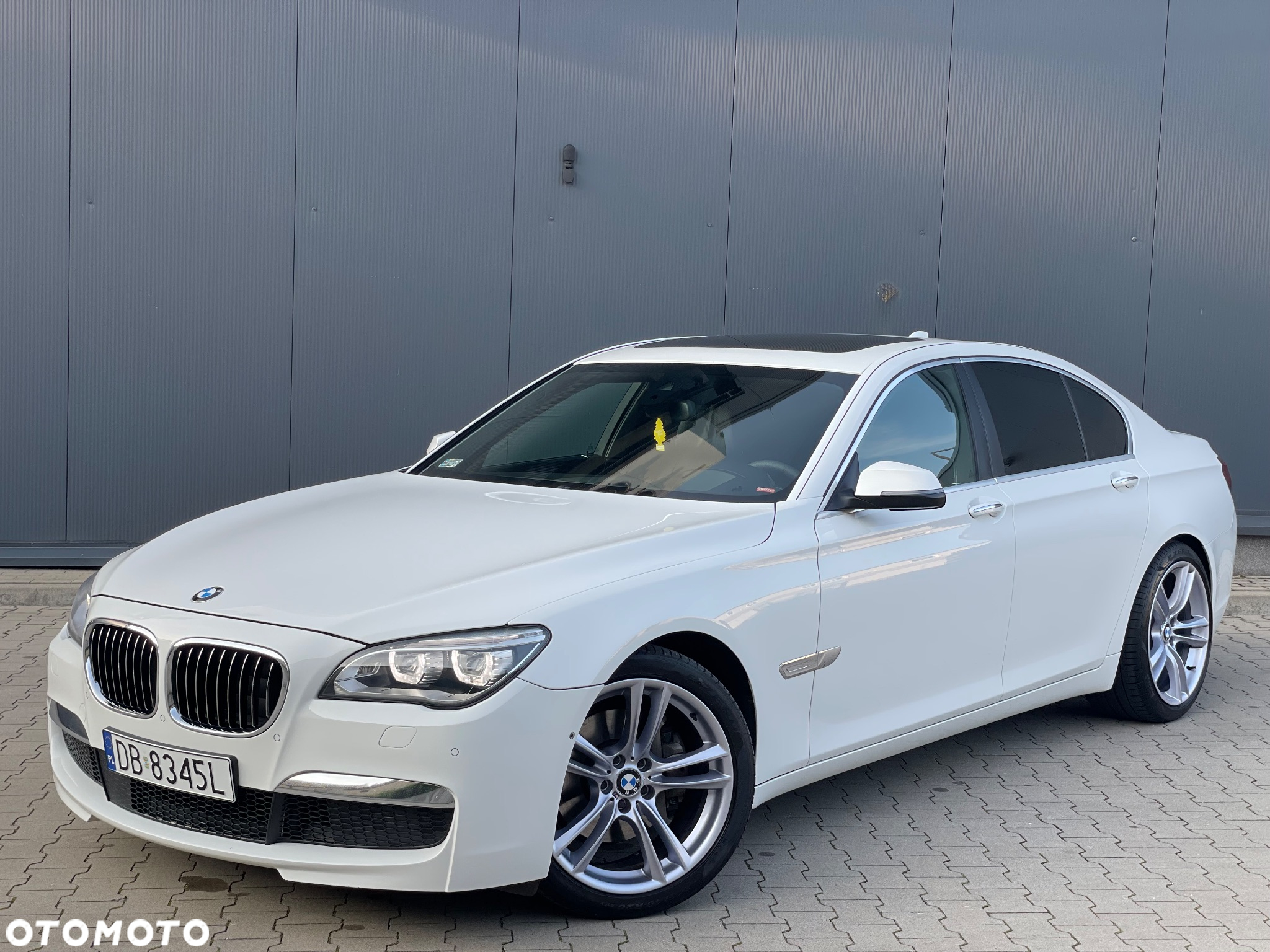 BMW Seria 7 740d xDrive - 32