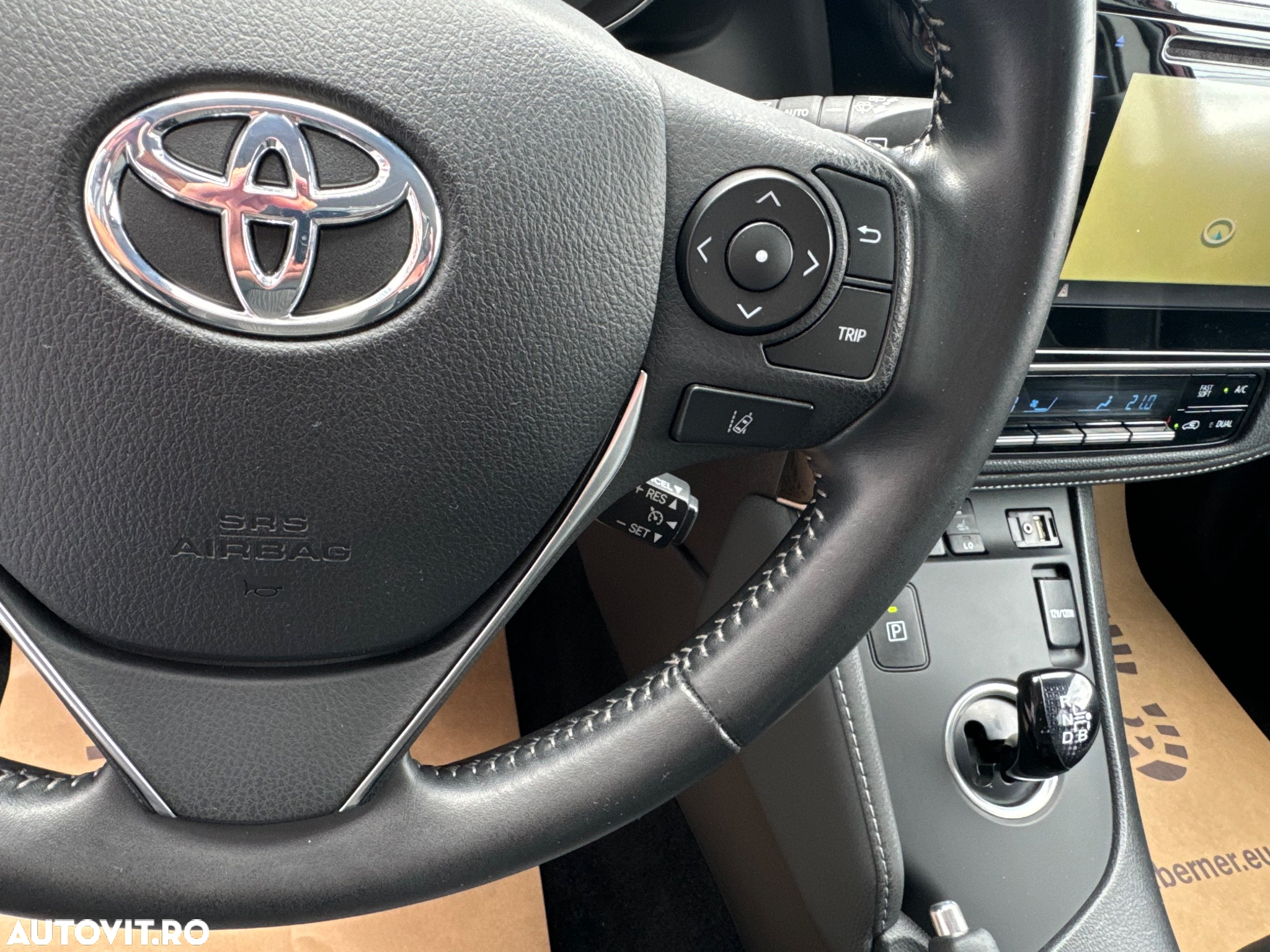 Toyota Auris 1.8 VVT-i Hybrid Automatik Design Edition - 21