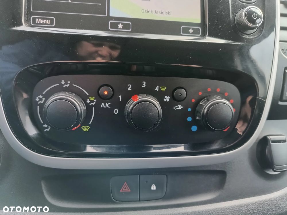 Opel Vivaro LONG L2H1 1.6 diesel 125kM 2019rok 155tyś.km EURO 6! AUTO W PEŁNI SPRAWNE, NIE WYMAGA WKŁADU FINANSOWEGO!!!SPROWADZONY ZE SZWECJI- ZAREJESTROWANY! - 31