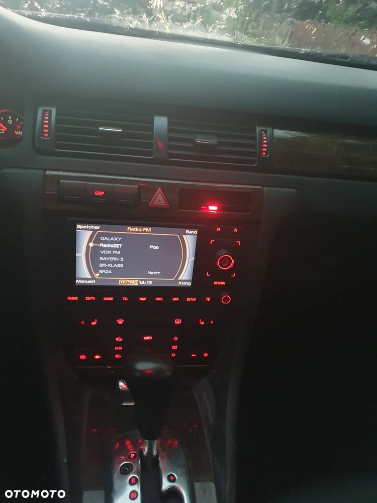 Audi A6 Avant 2.5 TDI - 13