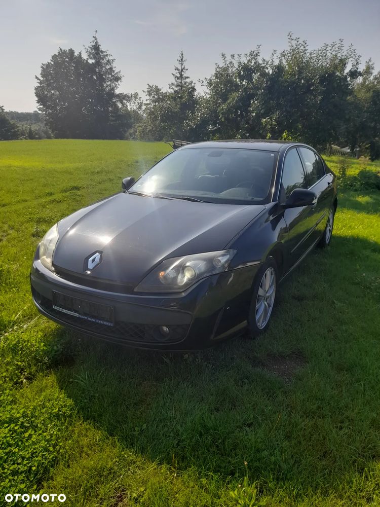 Renault Laguna dCi 150 FAP Start-Stop GT - 11