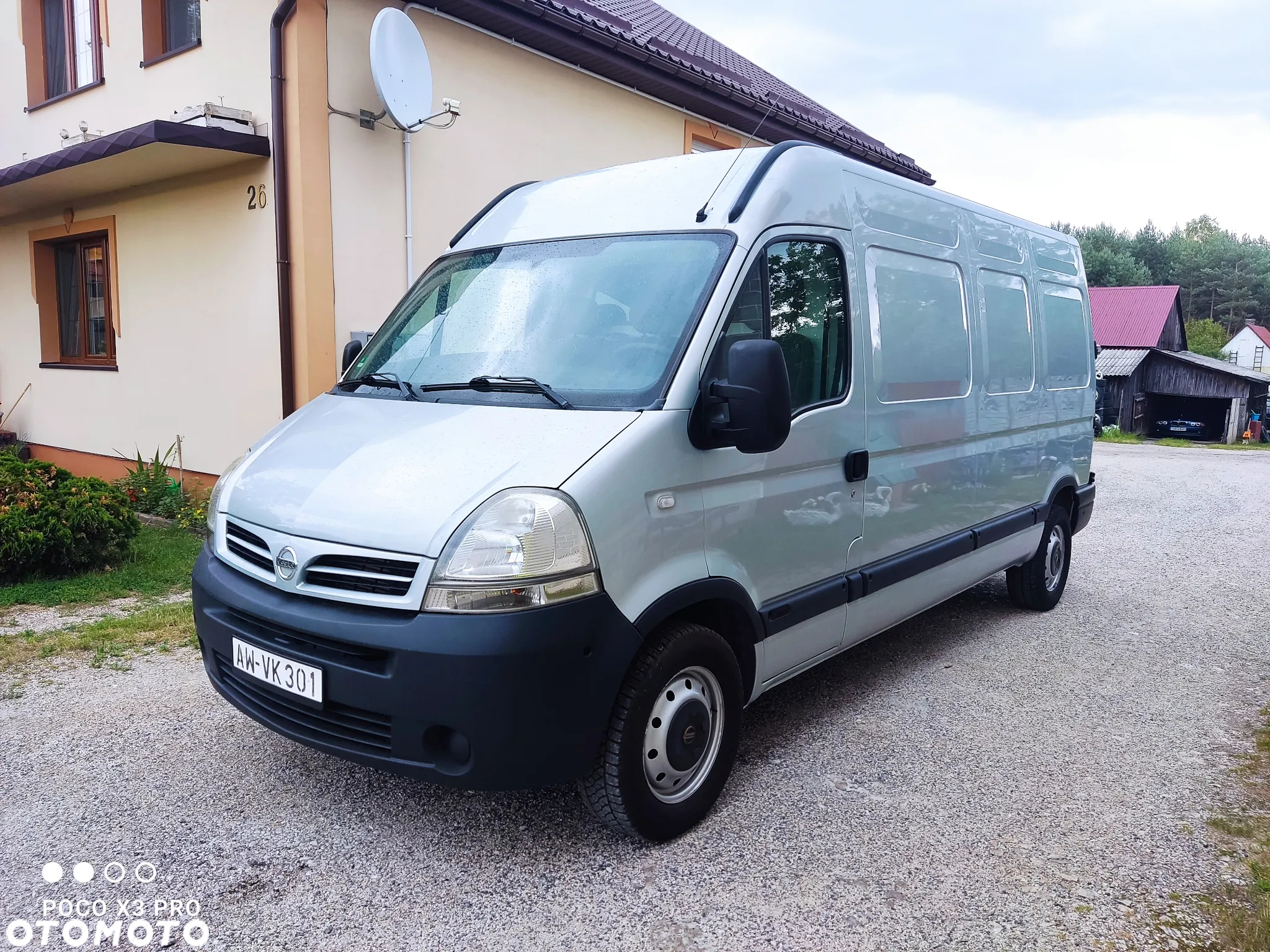 Nissan Interstar - 2