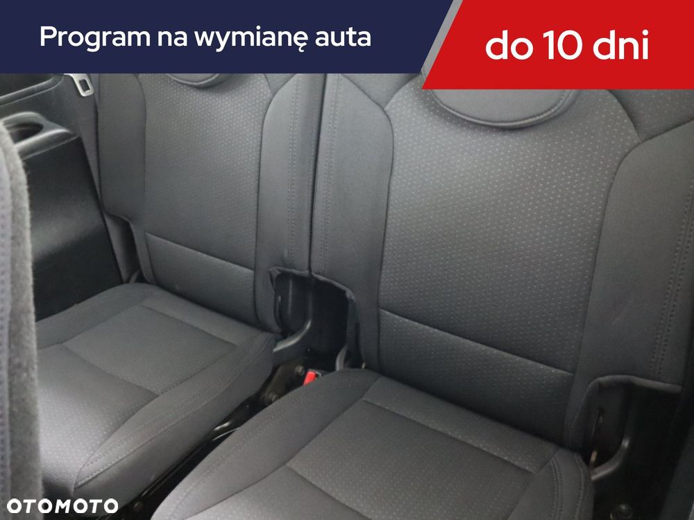 Kia Carens - 18